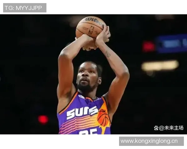 杜兰特称赞谢泼德训练营表现称其侵略性提升球队整体水平