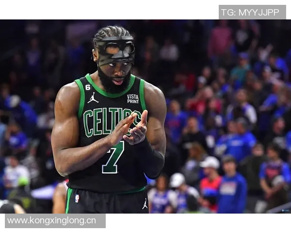 追梦之路：杰伦布朗渴望成为球队核心却面临阵容困境