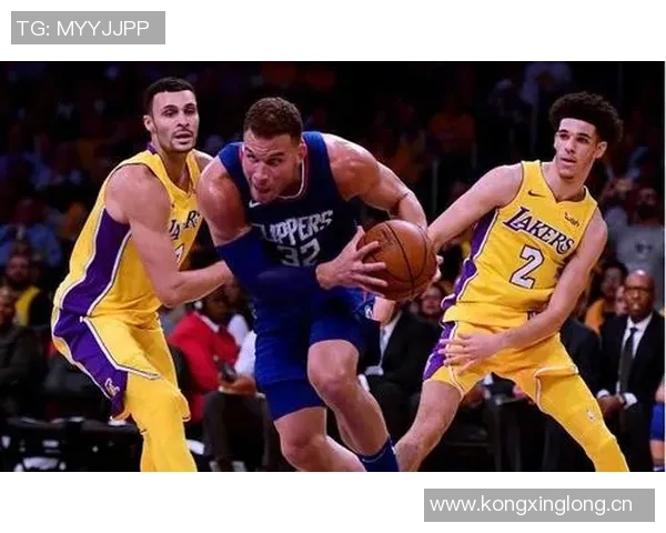 贝弗利称WNBA球队可胜NBA替补球哥自信表示九年级时就能轻松击败WNBA